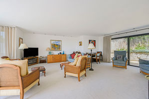 Reception room- click for photo gallery